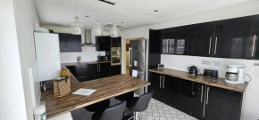 Seabreeze bungalow a 2 min walk from the beach